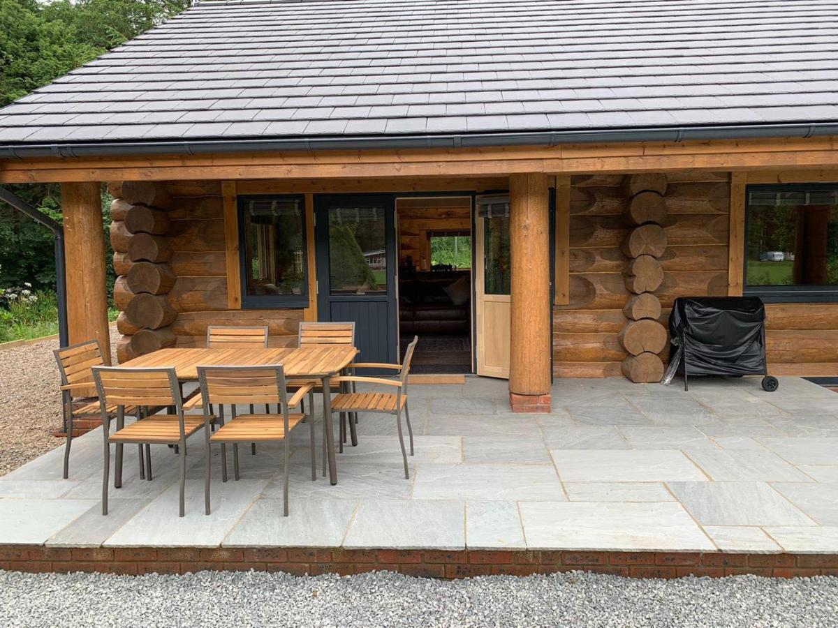Ewes Water Log Cabins Langholm Εξωτερικό φωτογραφία