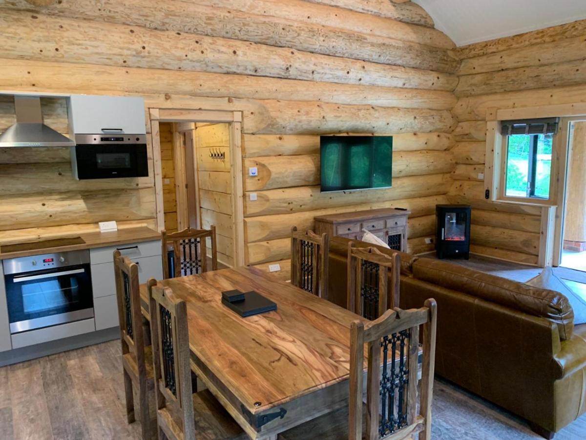 Ewes Water Log Cabins Langholm Εξωτερικό φωτογραφία