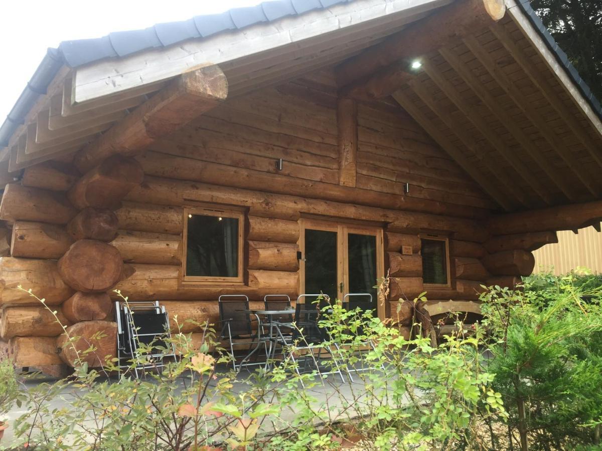 Ewes Water Log Cabins Langholm Εξωτερικό φωτογραφία