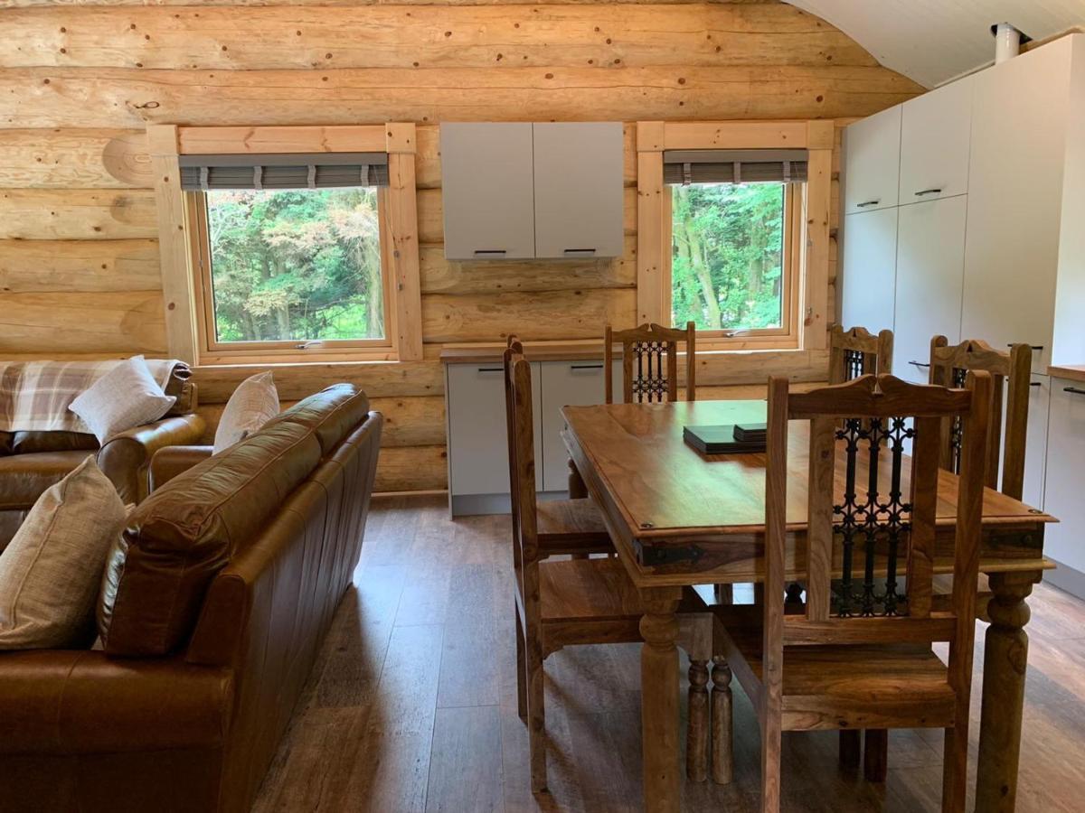 Ewes Water Log Cabins Langholm Εξωτερικό φωτογραφία