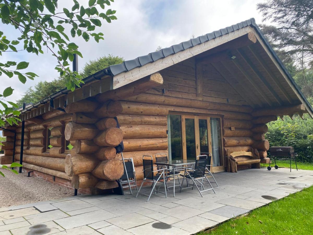 Ewes Water Log Cabins Langholm Εξωτερικό φωτογραφία