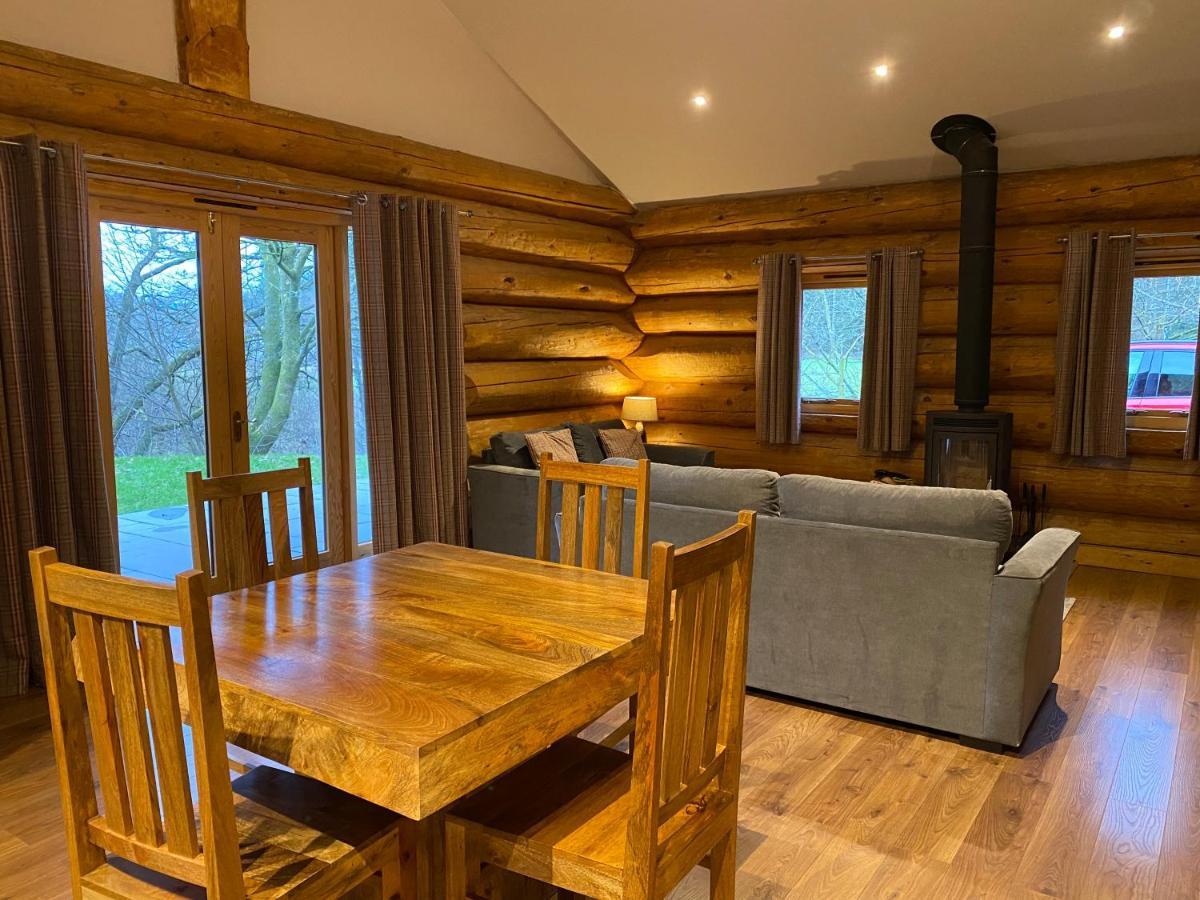 Ewes Water Log Cabins Langholm Εξωτερικό φωτογραφία