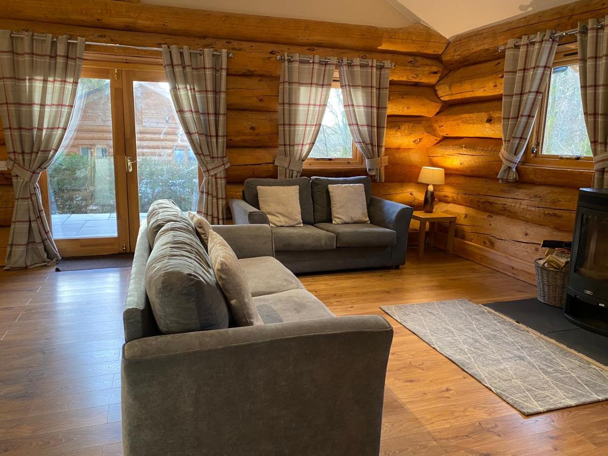 Ewes Water Log Cabins Langholm Εξωτερικό φωτογραφία