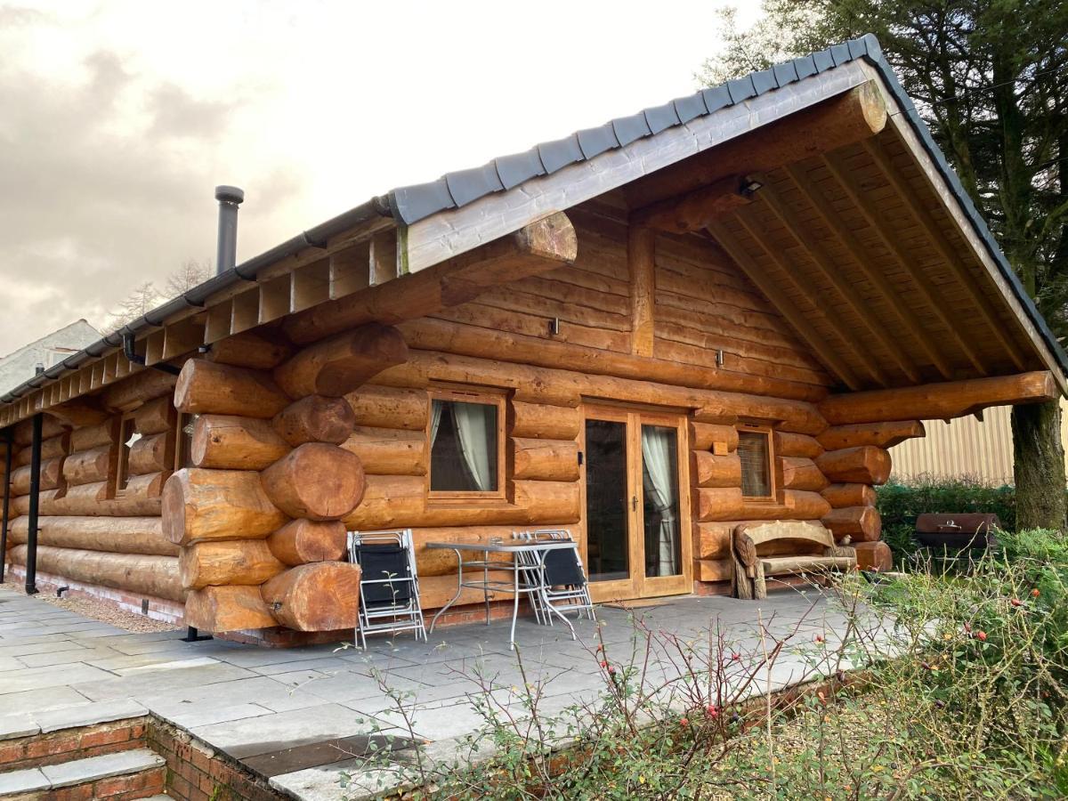 Ewes Water Log Cabins Langholm Εξωτερικό φωτογραφία